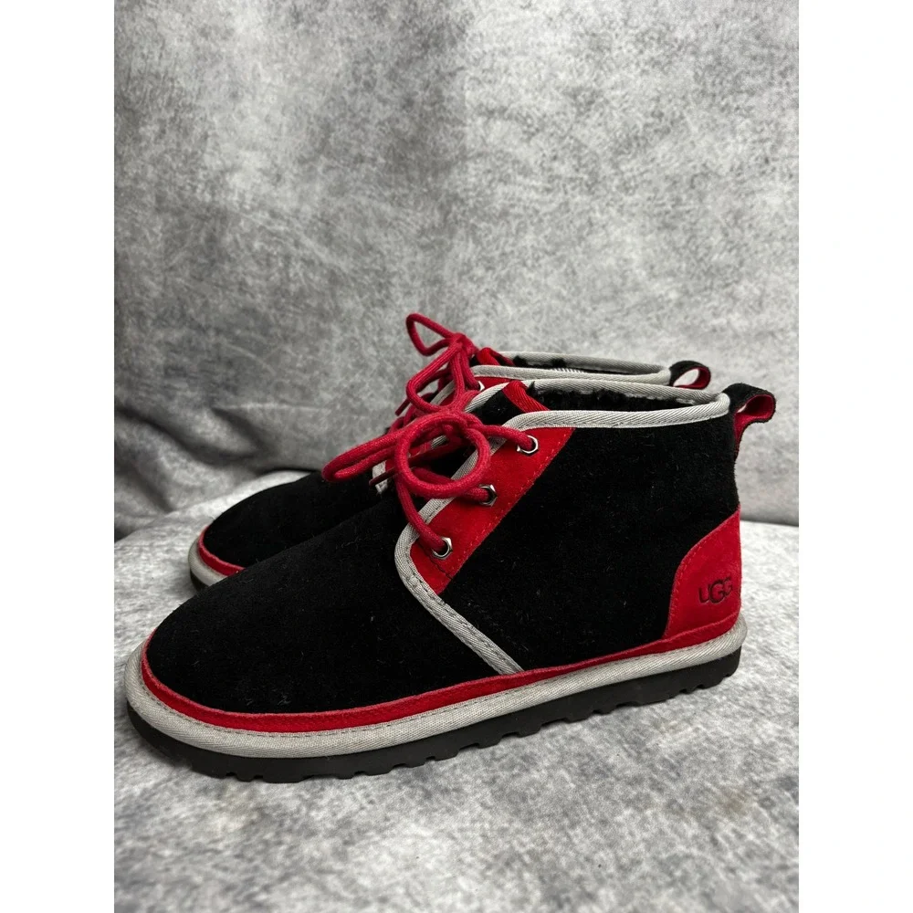 UGG Men's Neumel Black Red Gray Sherpa Lined Suede Chukka Boots Size 8